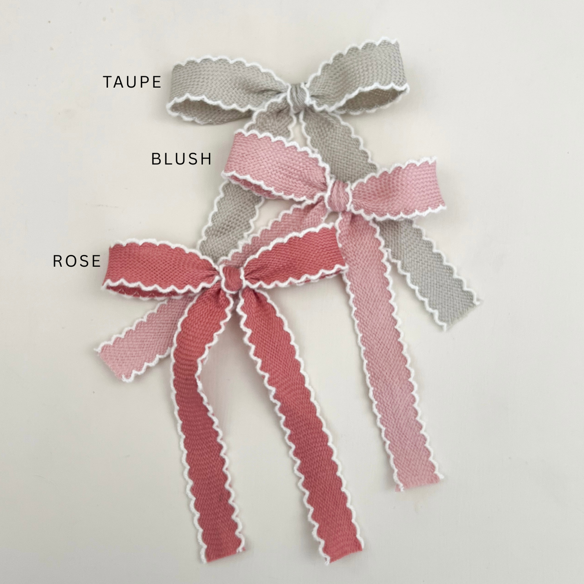 Bow Clips | Single Scalloped Long Bow